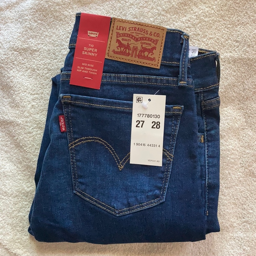 Brand new 710 Super Skinny Levi's jeans.